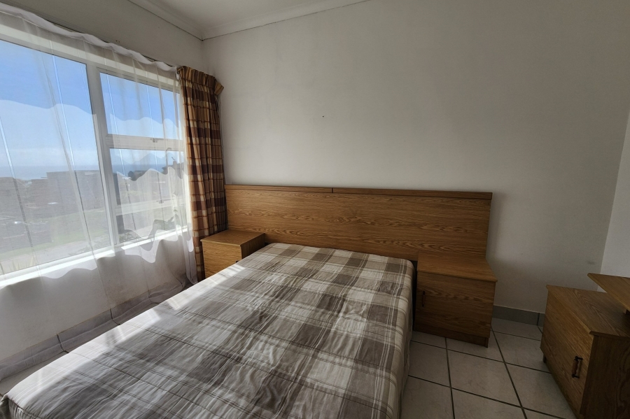 5 Bedroom Property for Sale in Wavecrest Eastern Cape